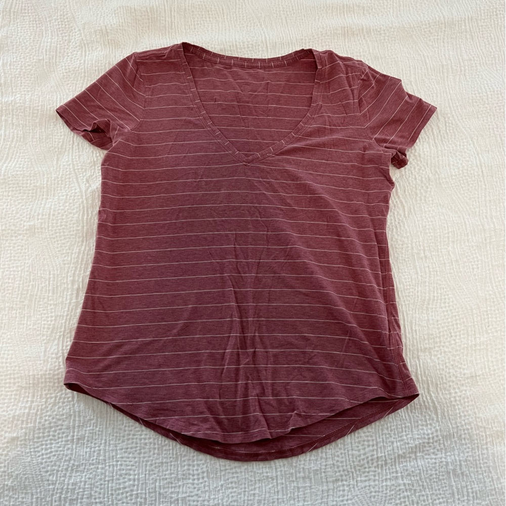 Lululemon tee size 6